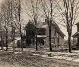 Bunline House - Main Street Lansing 1